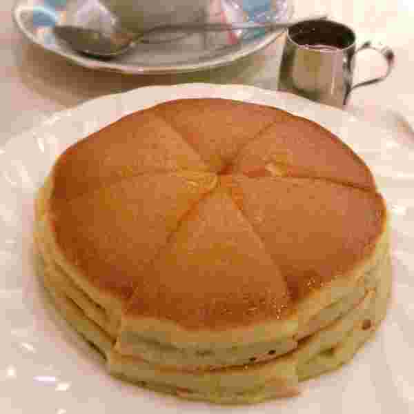 2段のホットケーキ