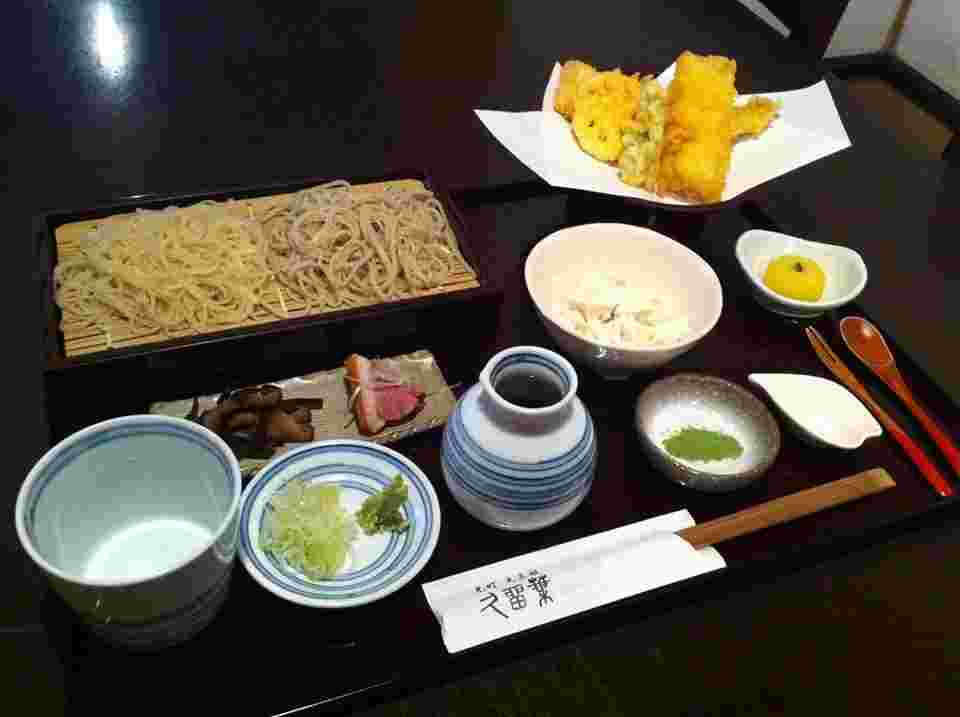 蕎麦彩彩 久留葉のそば