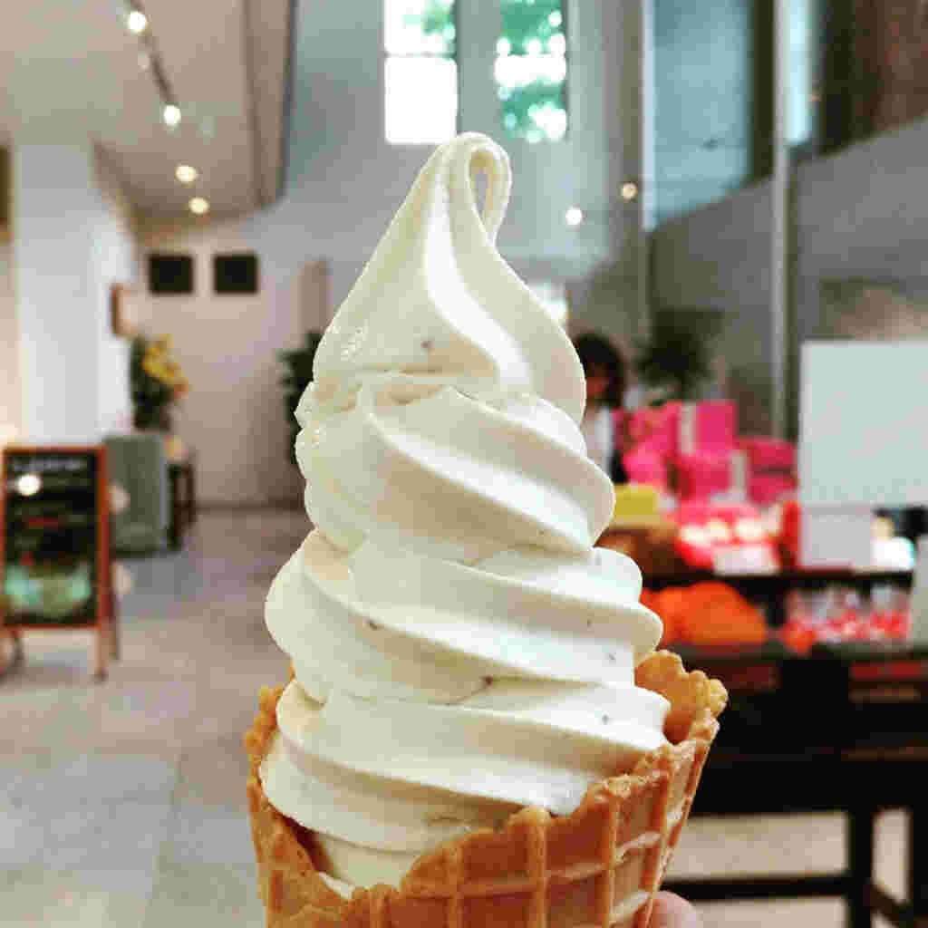 北菓楼ラムレーズンソフトクリーム