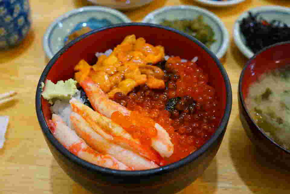 朝市の味処 茶夢