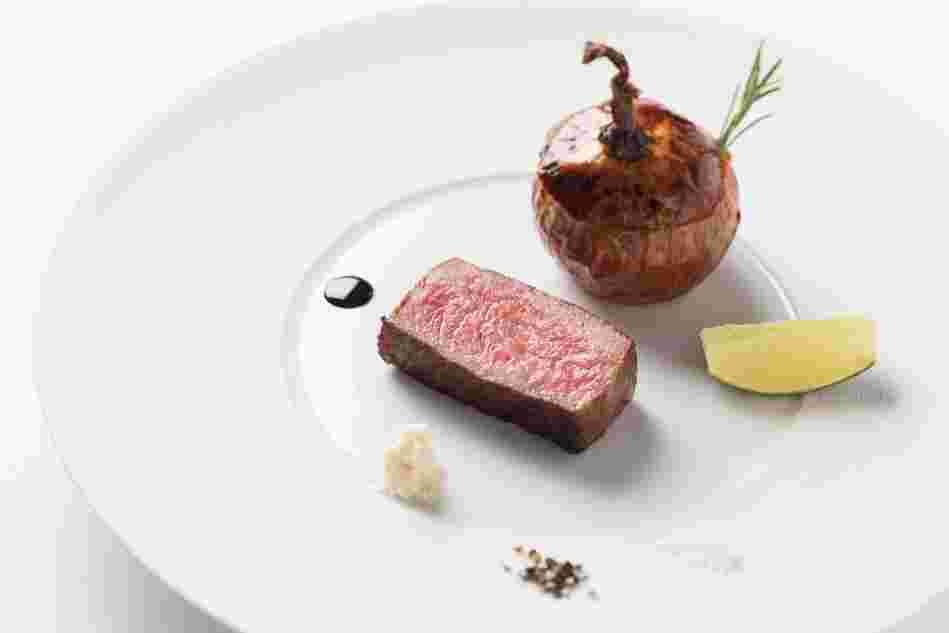レストランミナミの肉料理プレート