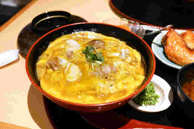 名古屋コーチンを使った親子丼