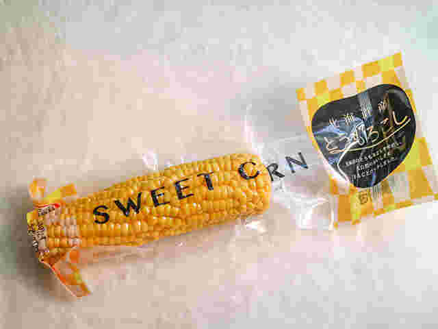 SWEETCORN北海道とうもろこしのパッケージ