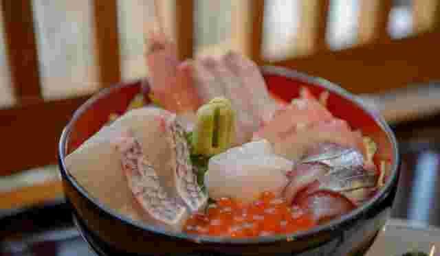 海鮮丼
