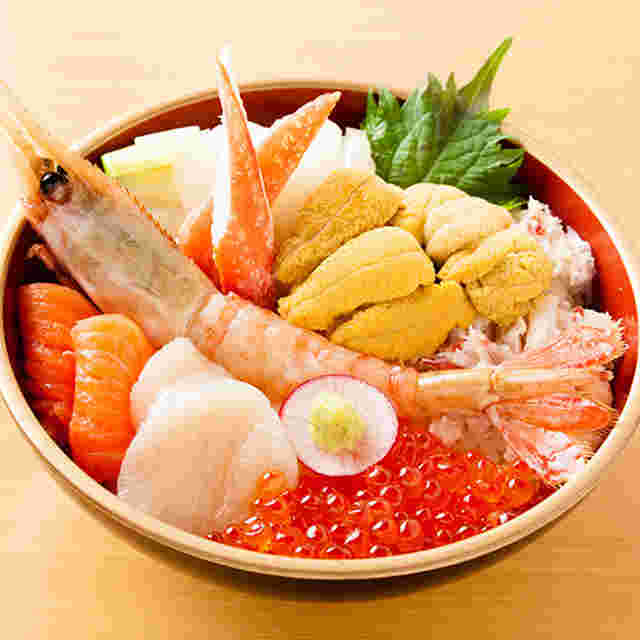豪華海鮮丼レギュラーサイズ