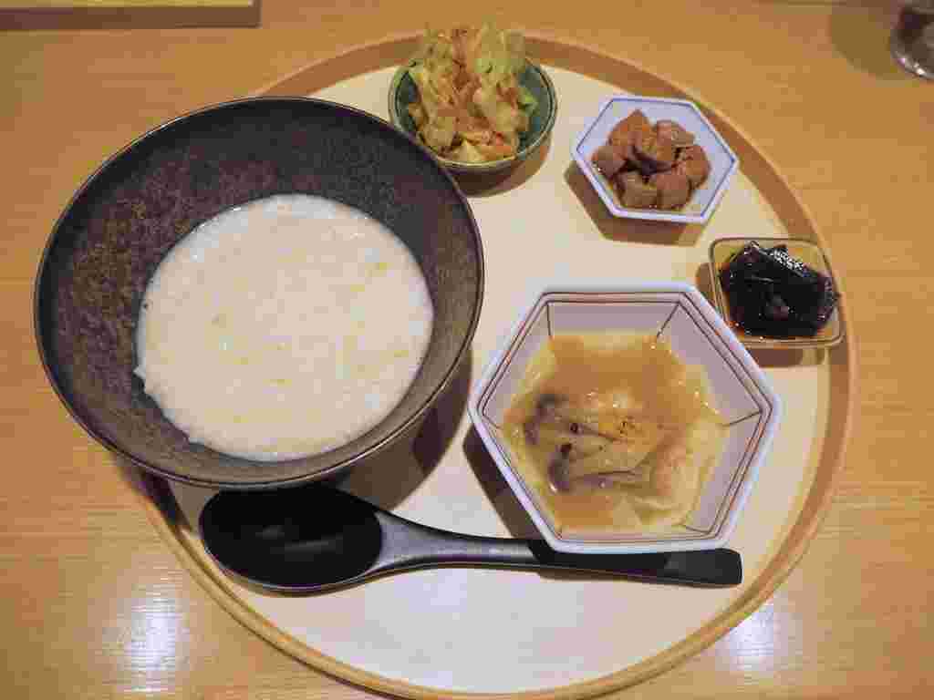 きたかた食堂の朝がゆメニュー