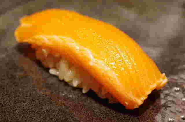 薄野鮨金の寿司