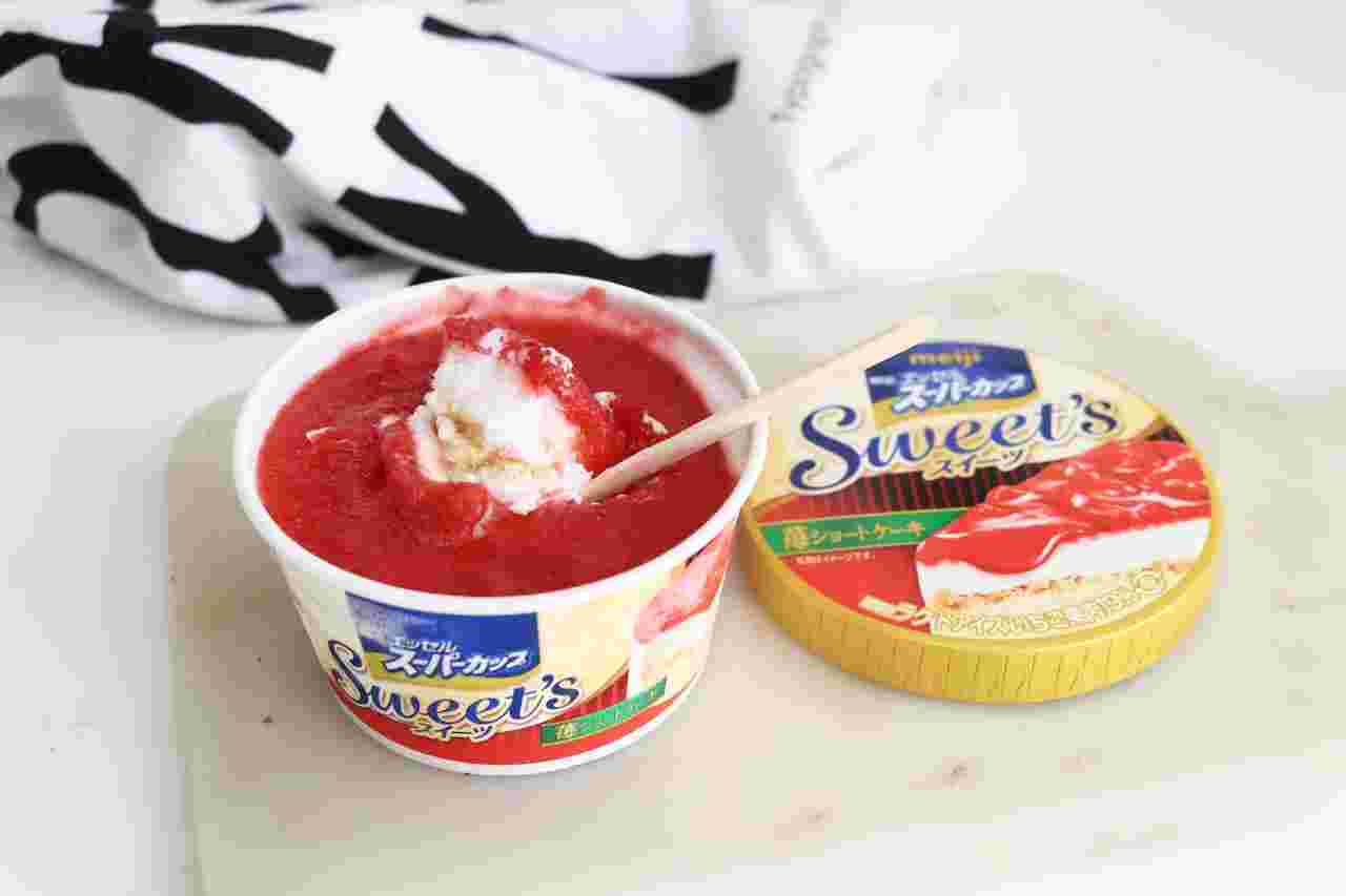 フタを開けた苺ショートケーキ味