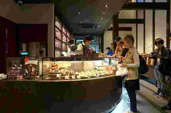 ベルアメールの店内