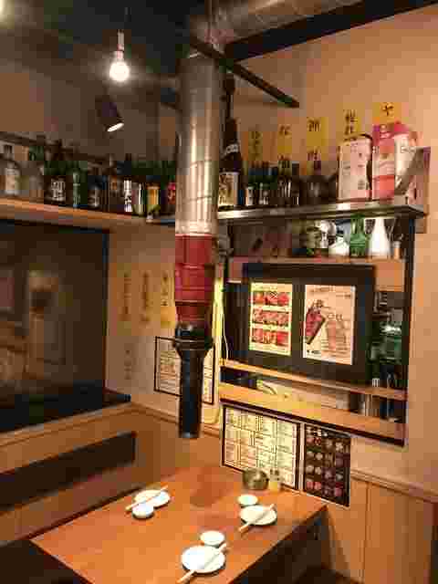 新橋店の店内