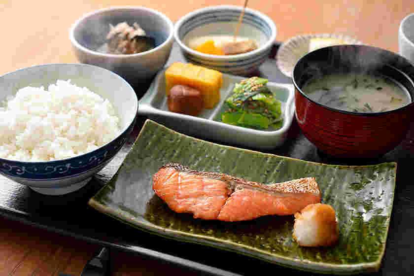 朝食