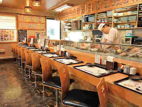 駒鮨の店内