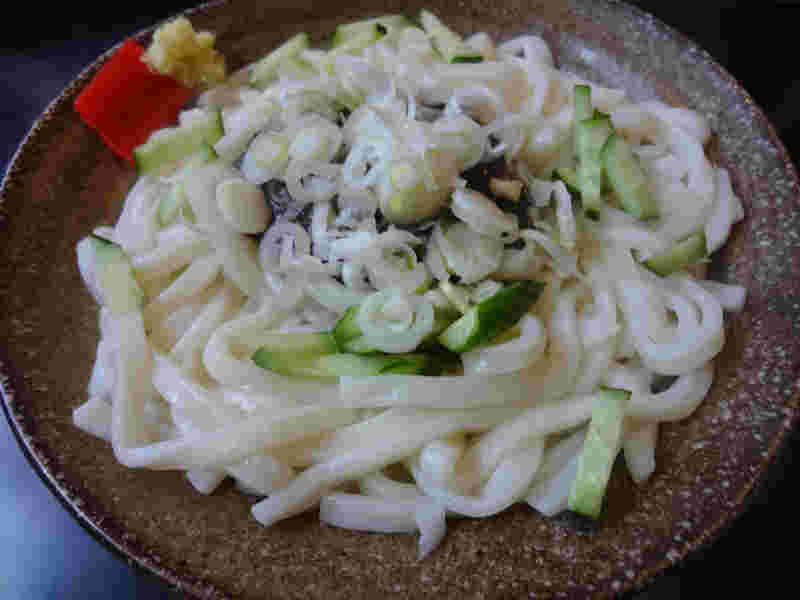 シンプルなトッピングのじゃじゃ麺