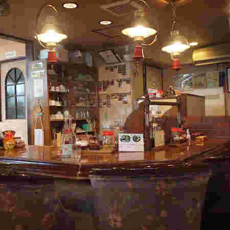 レトロな雰囲気の店内