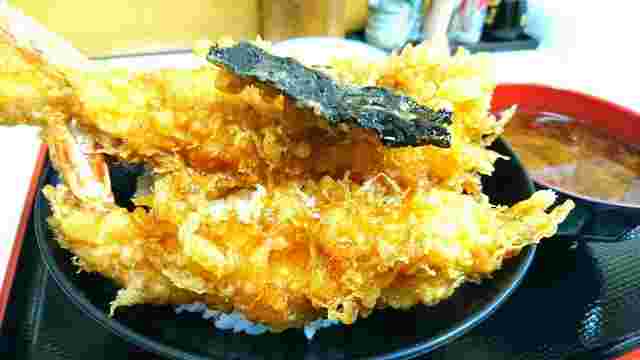 人気の大エビ穴子天丼