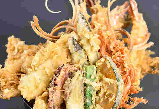 下町で人気の天丼