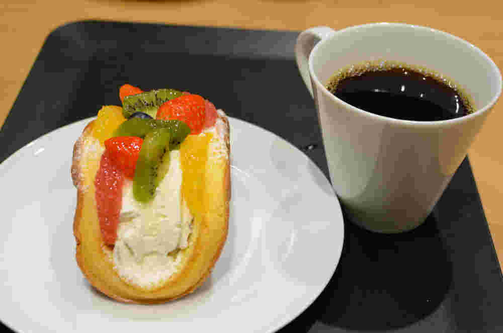 オムパフェとコーヒー