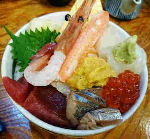 鮨処はこだての10色海鮮