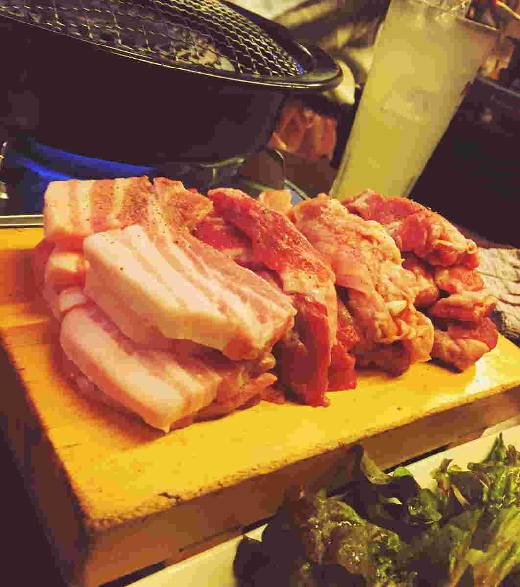 山盛りのお肉