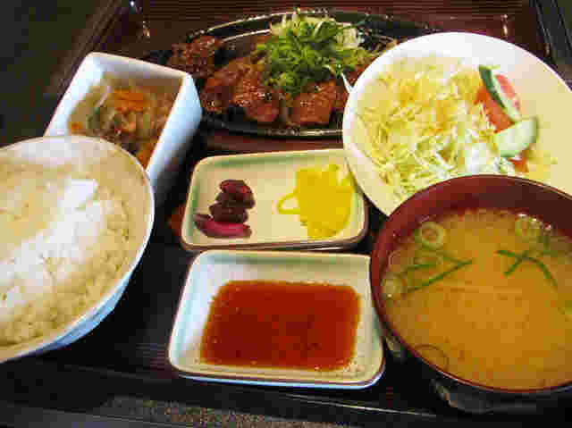「焼肉平安 香芝店」