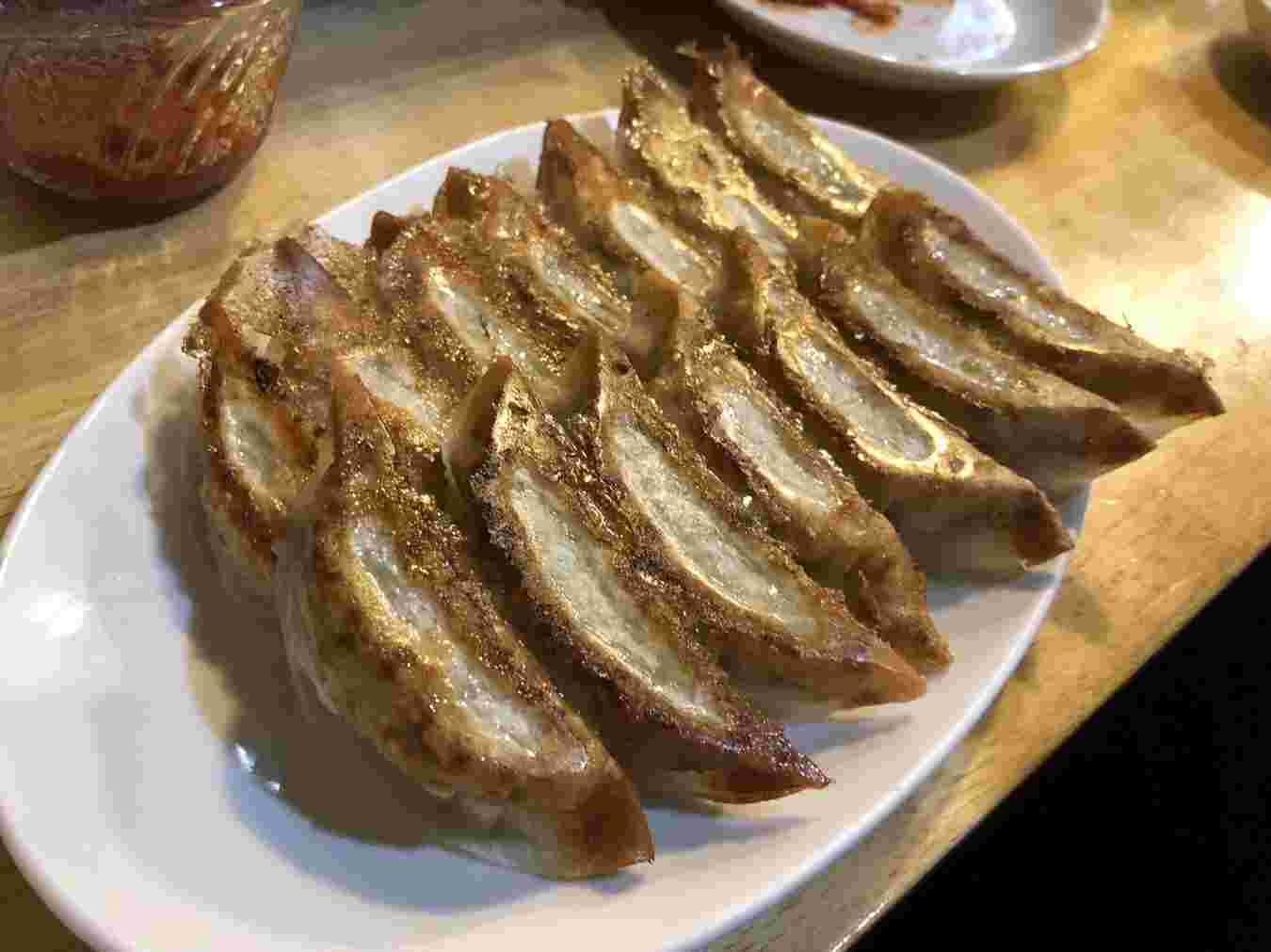 「ぎょうざや」の餃子