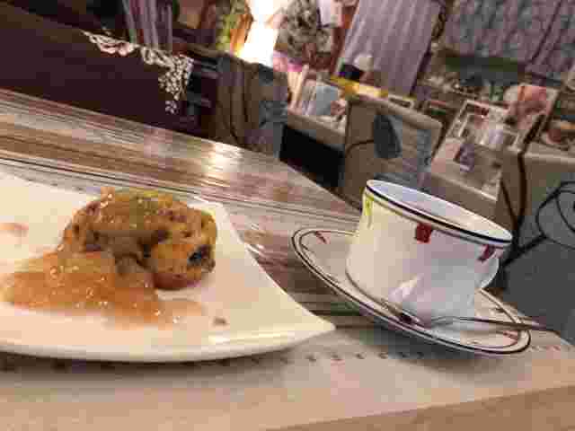 カフェ旅情のコーヒーとケーキ