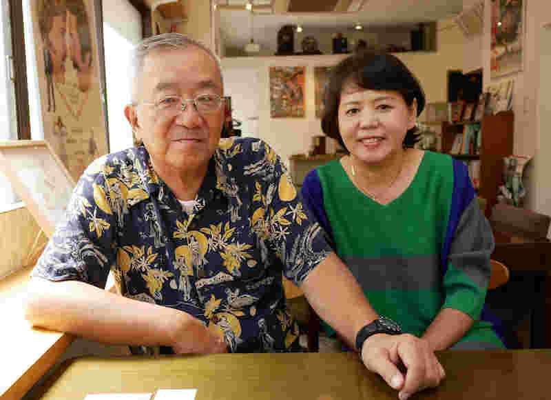 店主の柏原さん夫妻