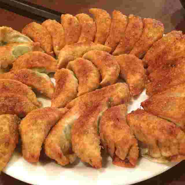「餃子専門店・王・薬研堀店」の餃子