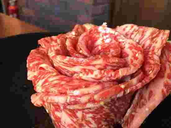 松林苑 のボリューム満点の肉