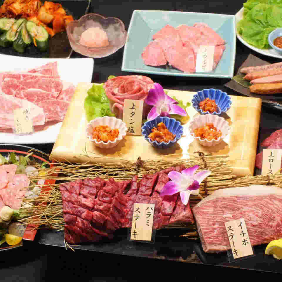美味しそうな焼肉セット