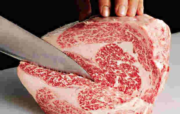 赤べこの自社牧場からの肉