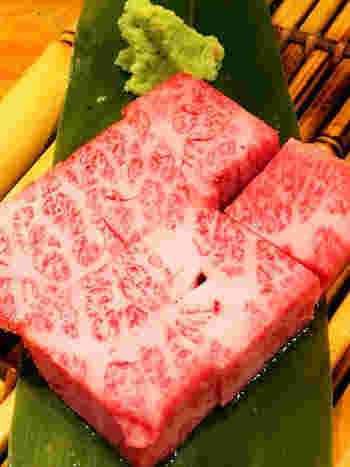 万両の特上ロースステーキ風のじじわん
