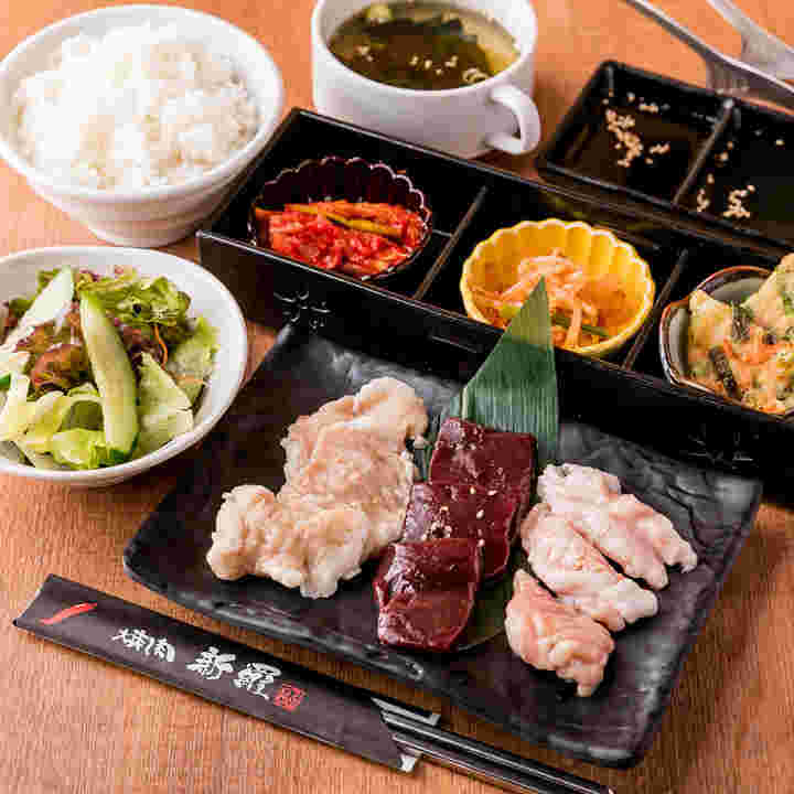新鮮なホルモンの焼肉ランチ
