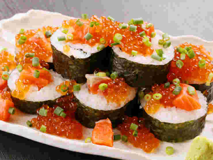 マルカツ小樽水産自慢の親子巻き