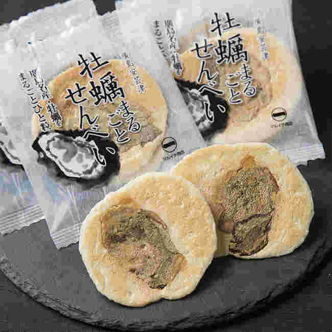 牡蠣まるごとせんべい