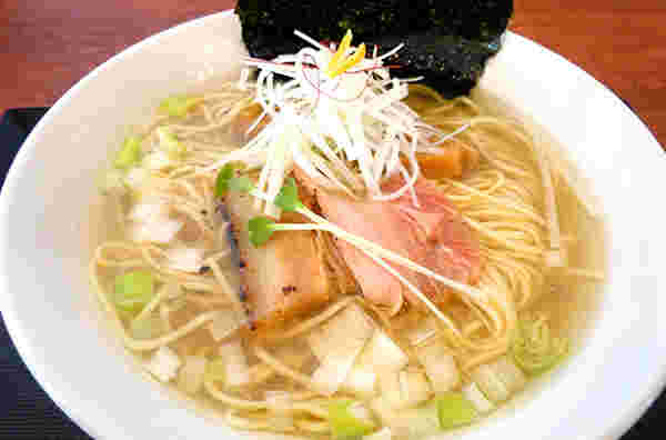 麺SAMURAI桃太郎の奥州いわいの鶏だし塩