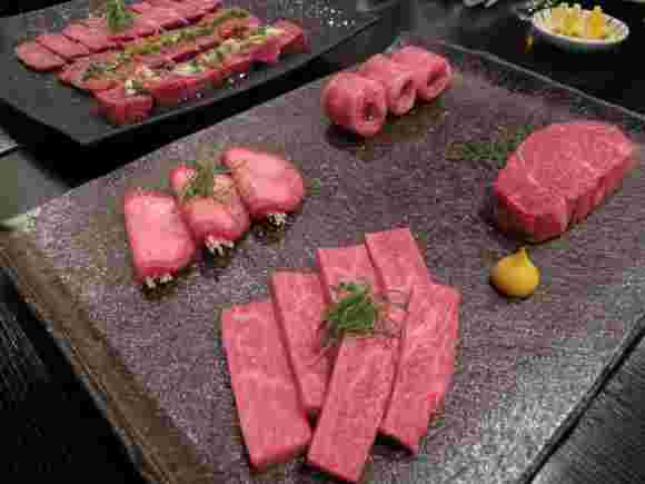 焼肉しもふり亭