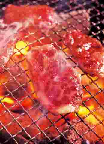 業火にやられる肉