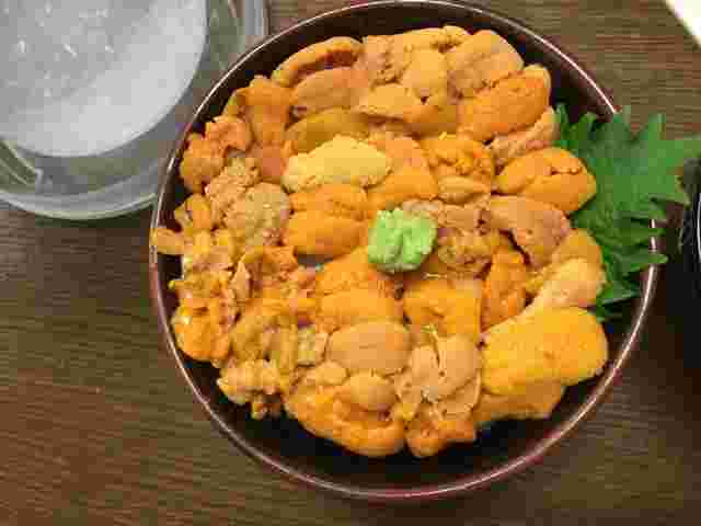 さんかく亭のうに丼
