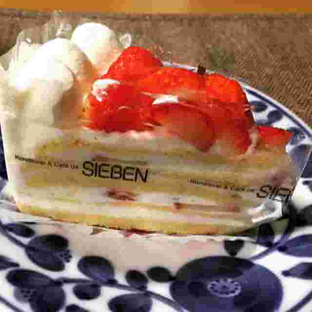ジーベンのショートケーキ