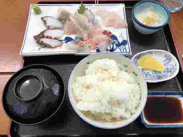 しまーの海鮮料理