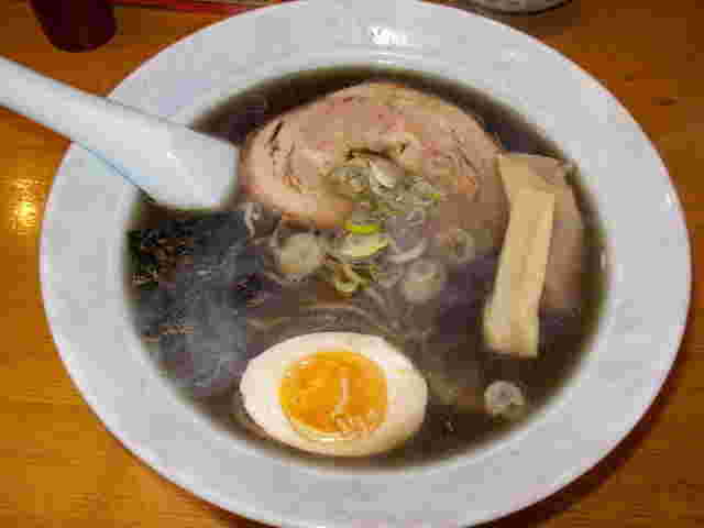 はすの屋の黒麺