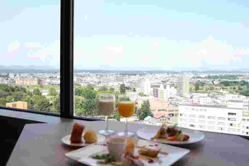 美しい景色と食事