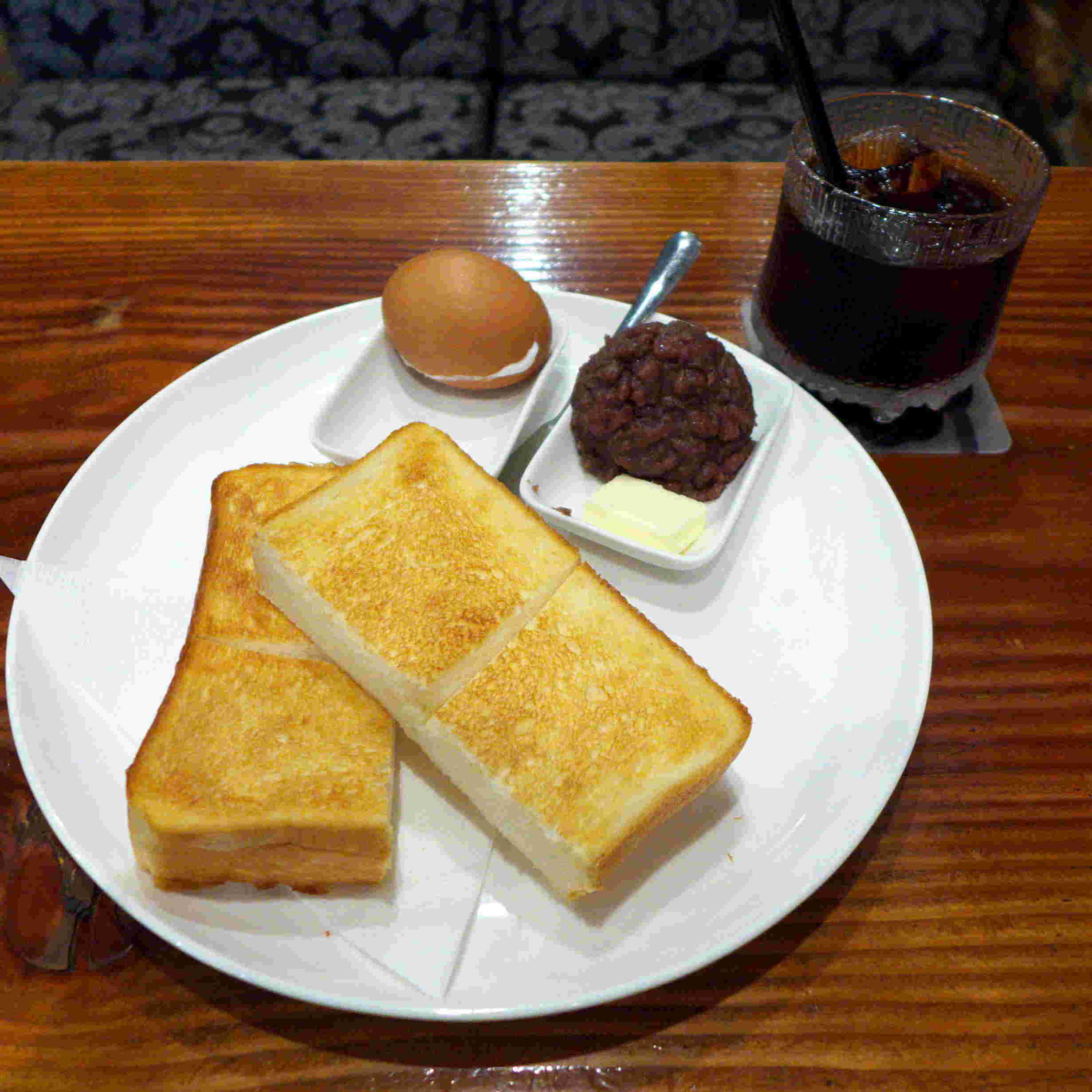 コーヒーとトースト