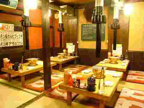 元祖ほるもん道場店内