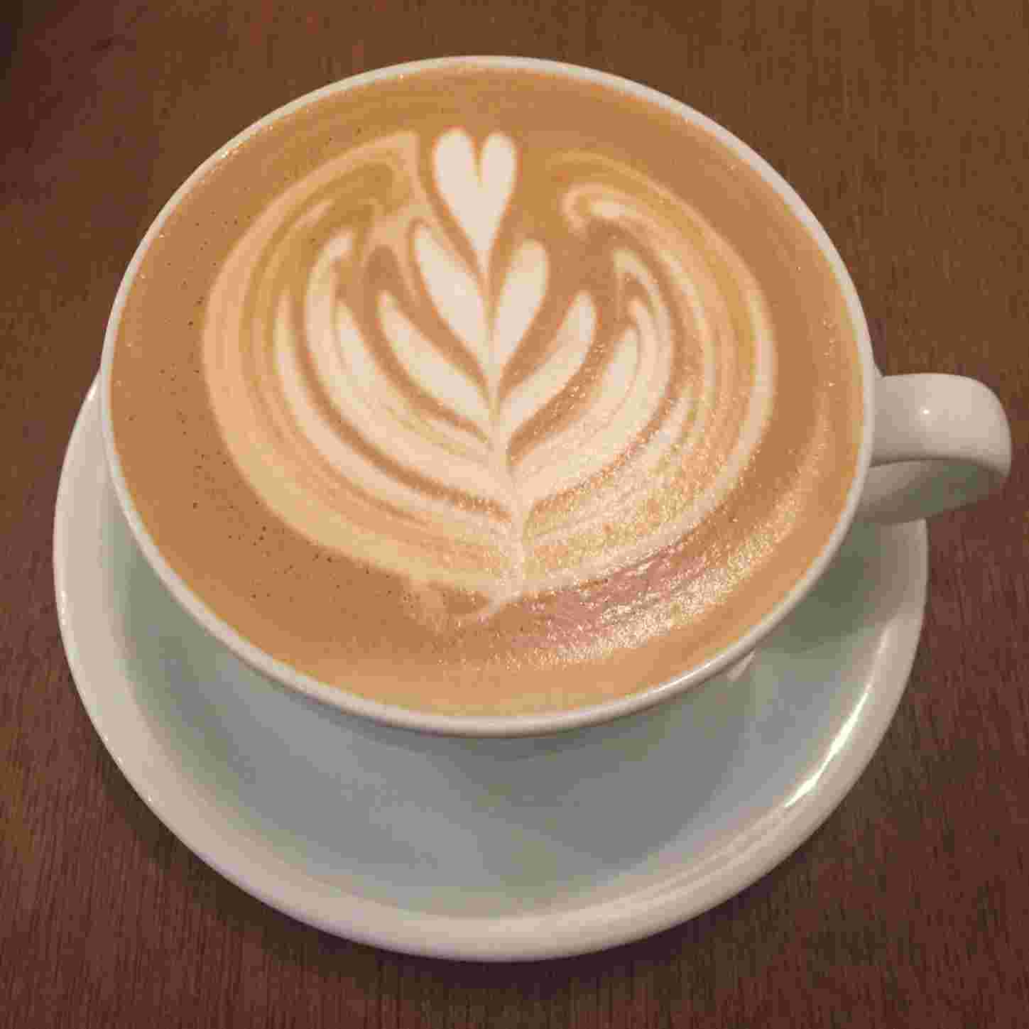 鮮やかなカフェアート