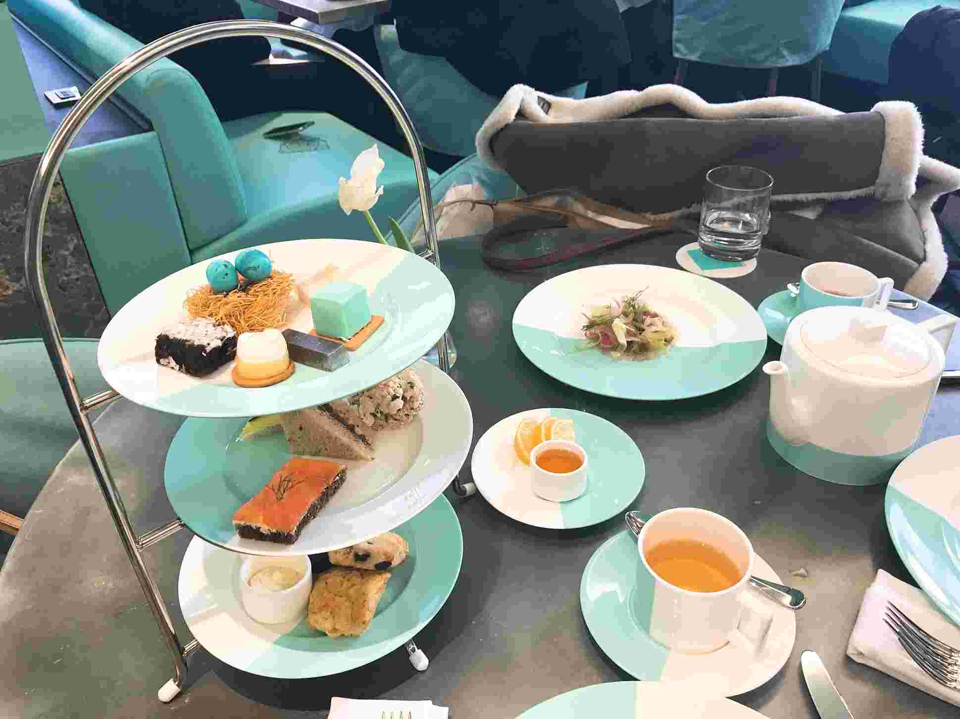 ブルーボックスカフェのアフターヌーンティー