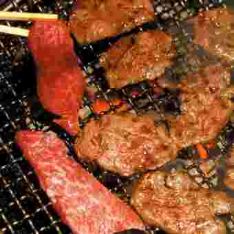 うまいもん広場えこひいきの肉