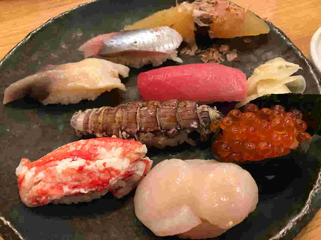 寿司の盛り合わせ