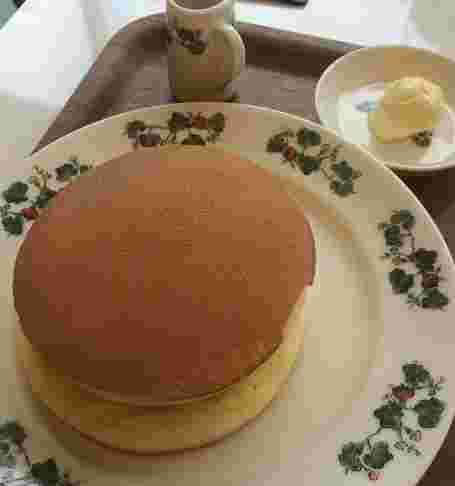 シンプルな六花亭のパンケーキ